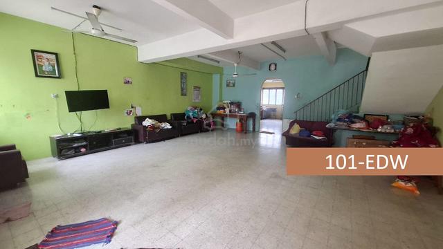(VALUE BUY) Teluk Pulai Jalan Mengkuang Double Storey House - SALE 1
