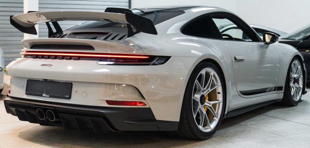 2022 Porsche 911 (992.1) GT3 4.0L - 4
