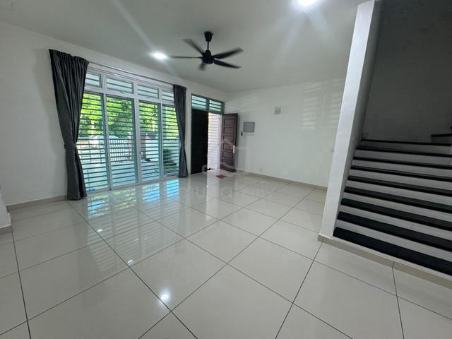Bukit Minyak Permai Fully Reno Partial Furnished 2.5 Storey Terrace ! 1