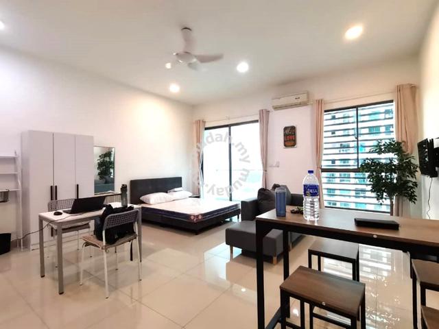 【Balcony Unit】Studio Fully Furnished Best Condition Cybersquare - Apartment  / Condominium for rent in Cyberjaya, Selangor