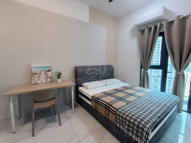 Fully Furnished Penang Batu Kawan Master Room For Rent 1