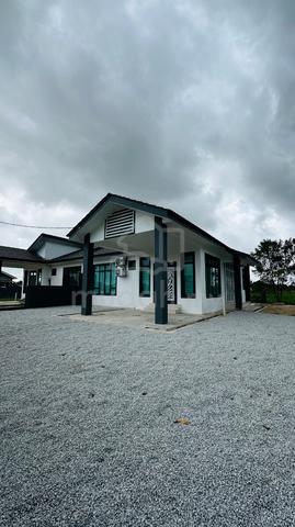 Semi-D SETINGKAT UNTUK DIJUAL BANGGOL SAMAN KOK LANAS 1