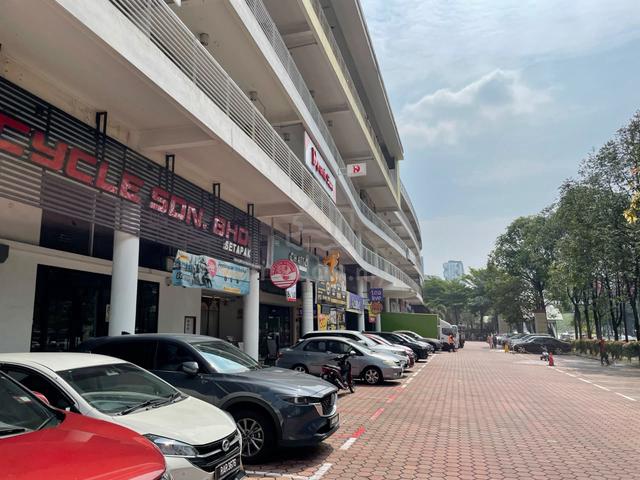 PV128 Corner Shop | Facing Columbia Asia Hospital | 1,575 sqft 1