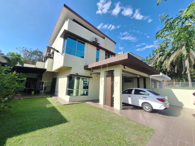 [FREEHOLD] Double Storey Semi Detach House Taman Melur Semenyih 1