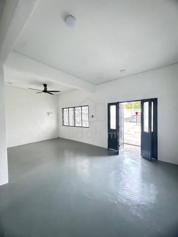 Tebrau JB Town DOuble Storey For Rent!!! 1