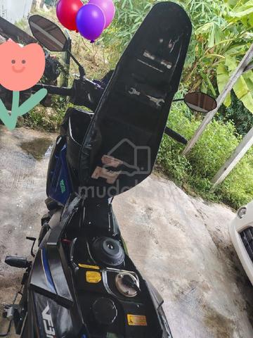 sym vf3i 185cc 2021 - photo 4 of 6