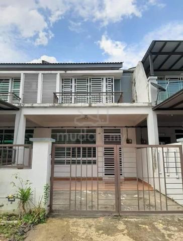 Rumah teres 2 tingkat di Taman Scientex Senai 1