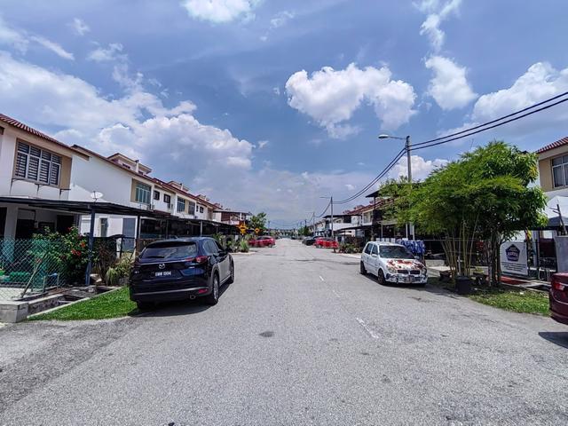 MURAH & GATED GUARDED AREA Terrace Jalan Iris, Taman Bunga Raya 1