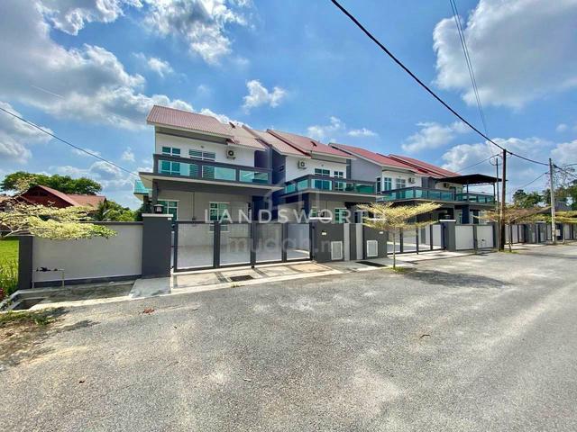 Rumah Semi D Mewah di Taman Firdaus Panji 1