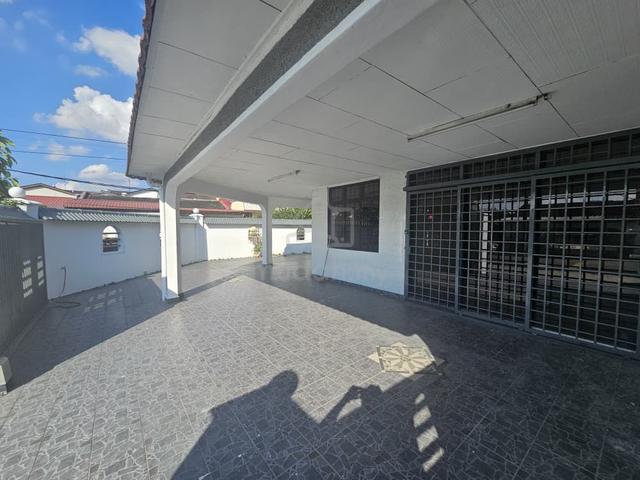 Taman Ungku Tun Aminah (Single Storey Corner Lot) 1