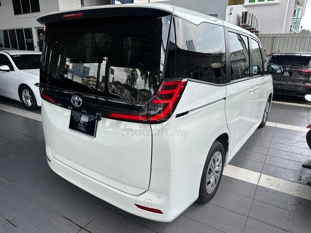 2022 Toyota NOAH 2.0 SG (A) LOW MILEAGE! - 4