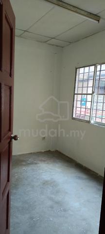 Flat PKNS Seksyen 7 Shah Alam 1