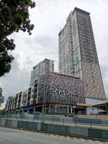 E Suite-Designer Suite @ Emerald Avenue 1
