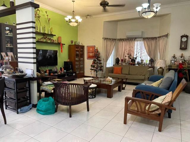 Spacious Double Storey Semi-Detached Home at Lengkok Kenari 1 for sale 1