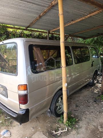 2003 Toyota HIACE 2.4 (M) - 3