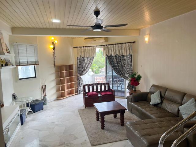 The Colonnades Condominium 1