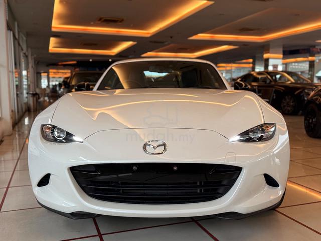 2022 Mazda MX-5 2.0 ROADSTER RF RS (M) HARDTOP - 2