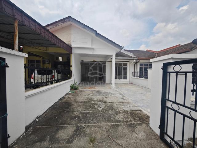 Below Market. Newly Paint Single Storey Taman Desa Cempaka, Nilai 1