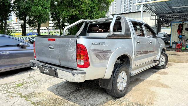 2009 Toyota HILUX 2.5 G DOUBLE CAB (A) OFFER - 3