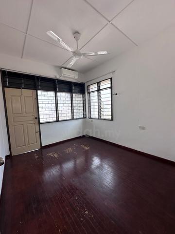2-Storey Landed House for Rent – Bright, Airy & Prime Location 1