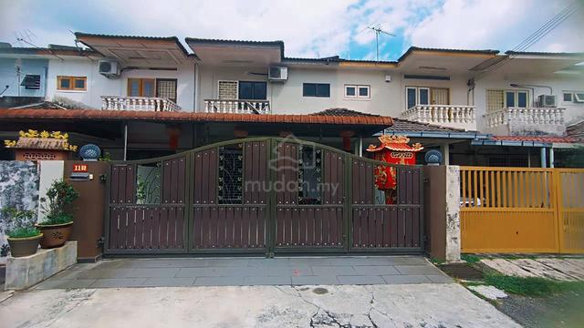 Pengkalan Station 18 Move in Condition Double Storey House 1