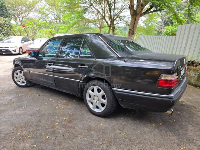 1995 Mercedes Benz E280 Masterpiece W124 - 5