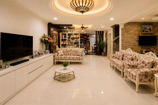 2 sty terrace Kingfisher Ujana 1