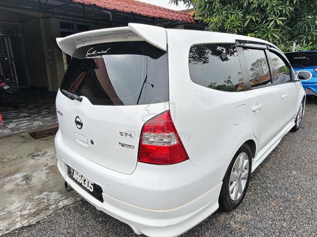 2011 Nissan GRAND LIVINA 1.6 CLASSIC/COMFORT MC - 2