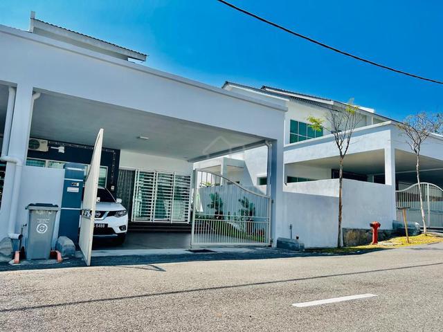 Double Storey End Lot Taman Nuri Fasa 3 Durian Tunggal Untuk Dijual 1