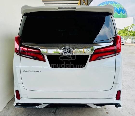 Toyota Alphard 2.5SC Pilot Seat S/Roof Power Boot - 4