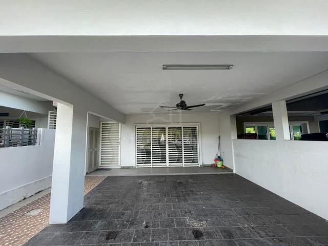 2 Storey superlink terrace Nlai Impian near SURAU open facing 1
