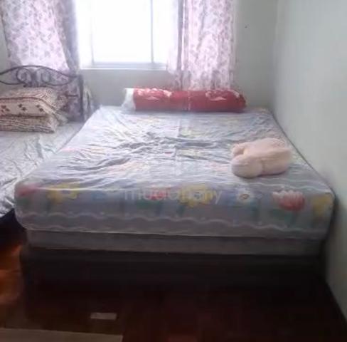 Shared Medium Room 1