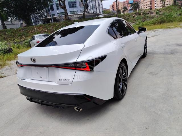 2023 Lexus IS 300 F Sport S/R 360 Camera 15,000km - 3