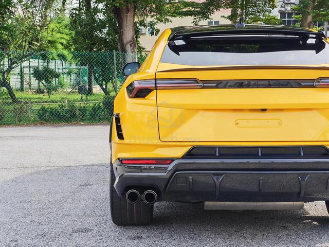 Akrapovic 2023 Lamborghini URUS 4.0 PERFORMANTE - 4