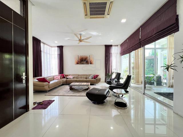 [LAND 5500 SF] 3 Storey Bungalow Sunway Rydgeway Taman Melawati 1