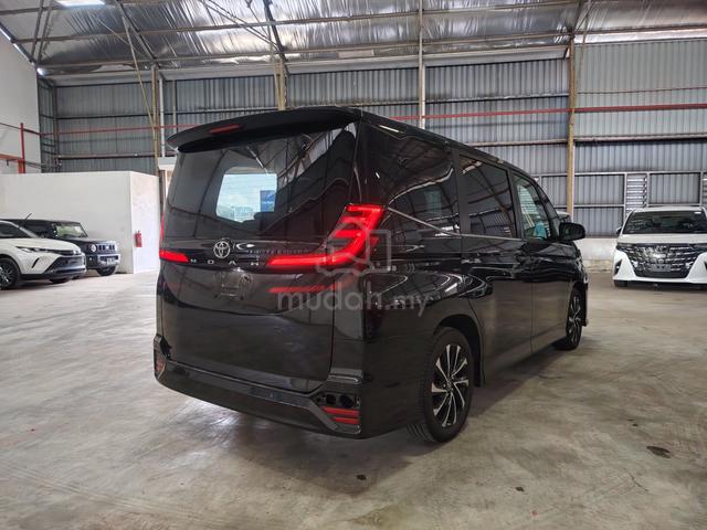 2022 Toyota NOAH 2.0 SZ (A) - 4