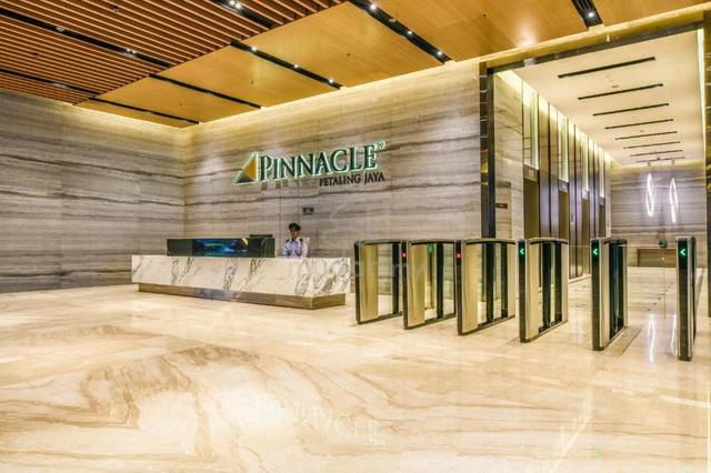 Pinnacle (Petaling Jaya) 1