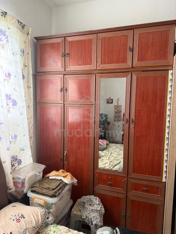 Almari baju - photo 2 of 2