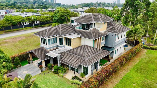 Huge 2 Storey Bungalow House Swimming Pool Perdana Lakeview Cyberjaya 1