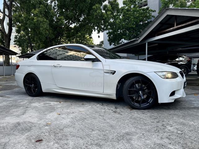2008 BMW 323i (2.5) E92 Coupe (CBU) - 5