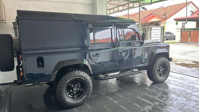 Land Rover Defender 110 3.9L V8 - 2