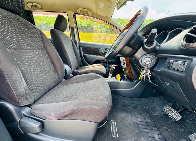 -2012-Nissan GRAND LIVINA 1.8 (A)Kedai/Cash - 4