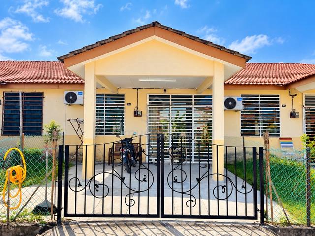 Teres CANTIK DEPAN PADANG🔥Bandar Seri Astana Sungai Petani🔥 1