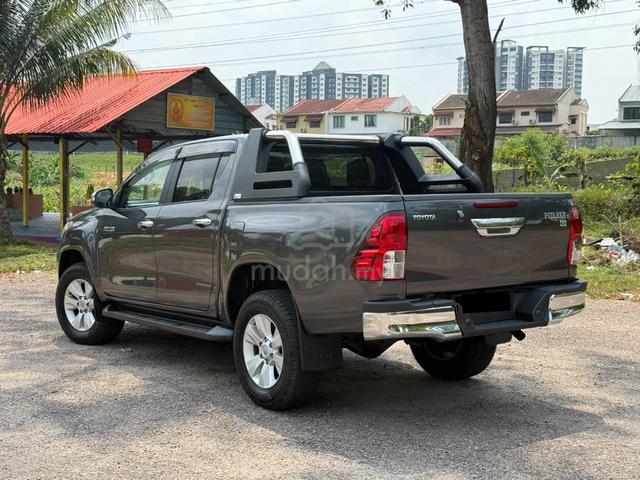 2017 Toyota HILUX 2.4 G VNT AN120 (A) 4x4 - 2