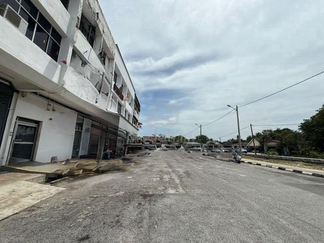 3 Storey Shop Bukit Tengah , Bukit Mertajam For Sale 1