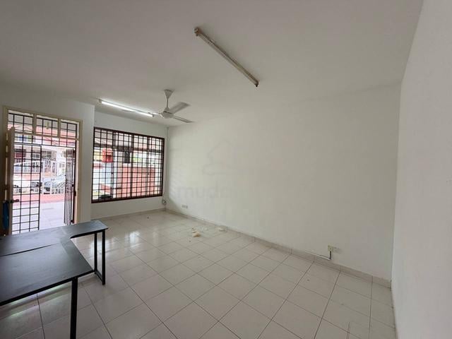 Single storey Impian Emas / near Skudai / Sutera / limited / 24x80sqft 1
