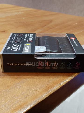 ADAM elements GRAVITY P5C 5000mAh Pocket PowerBank - photo 5 of 5