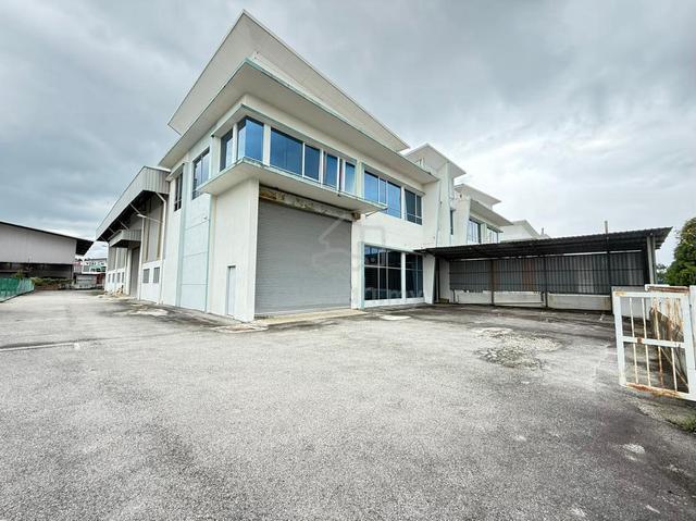 Freehold 1.5 Sty Semi-D Factory bu 9550sf Air Hitam Port Klang 1