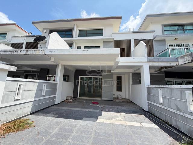 Bestari indah lily 2 Gate and guarded low downpayment 1