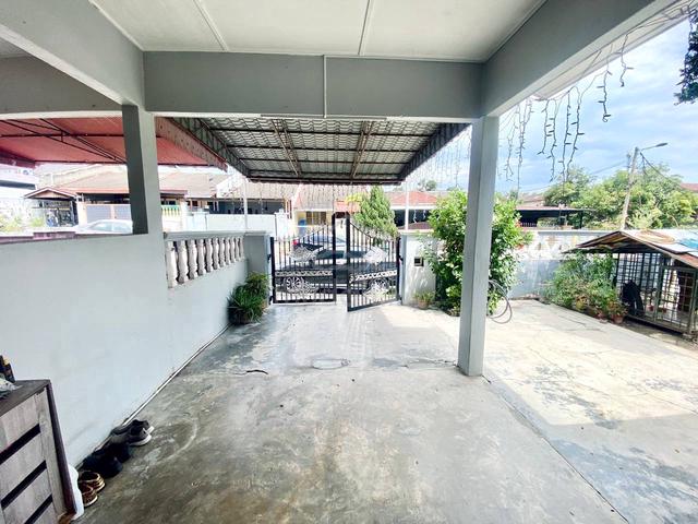 FREEHOLD END LOT!! 1 Storey Terrace Taman Maju Sg Jelok Kajang 3